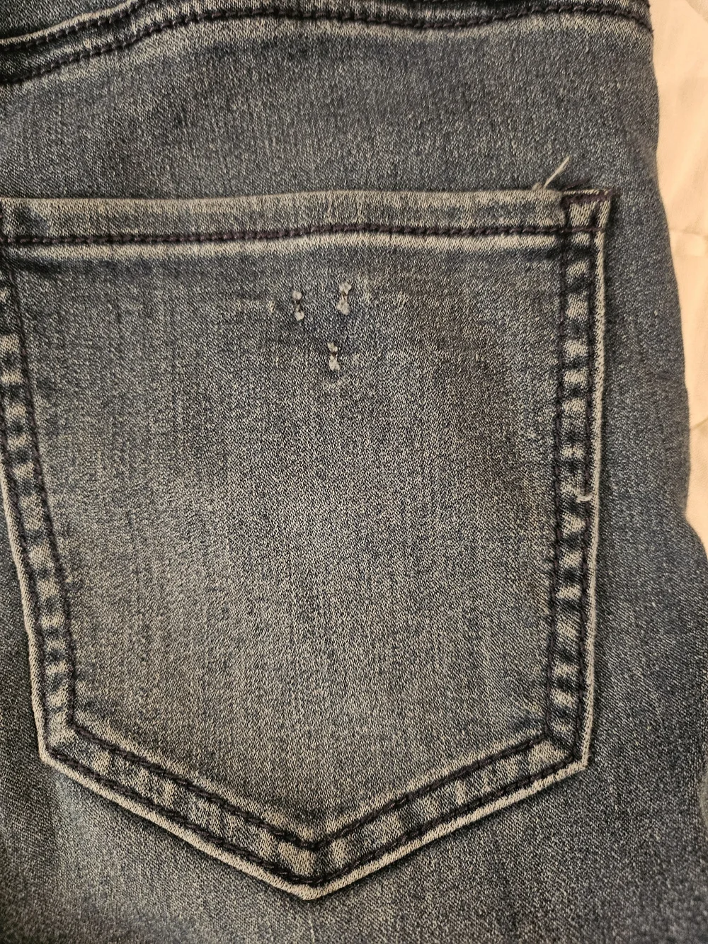 GUESS -5 Button Skinny Jeans- Size 27 - Picture 9 of 10